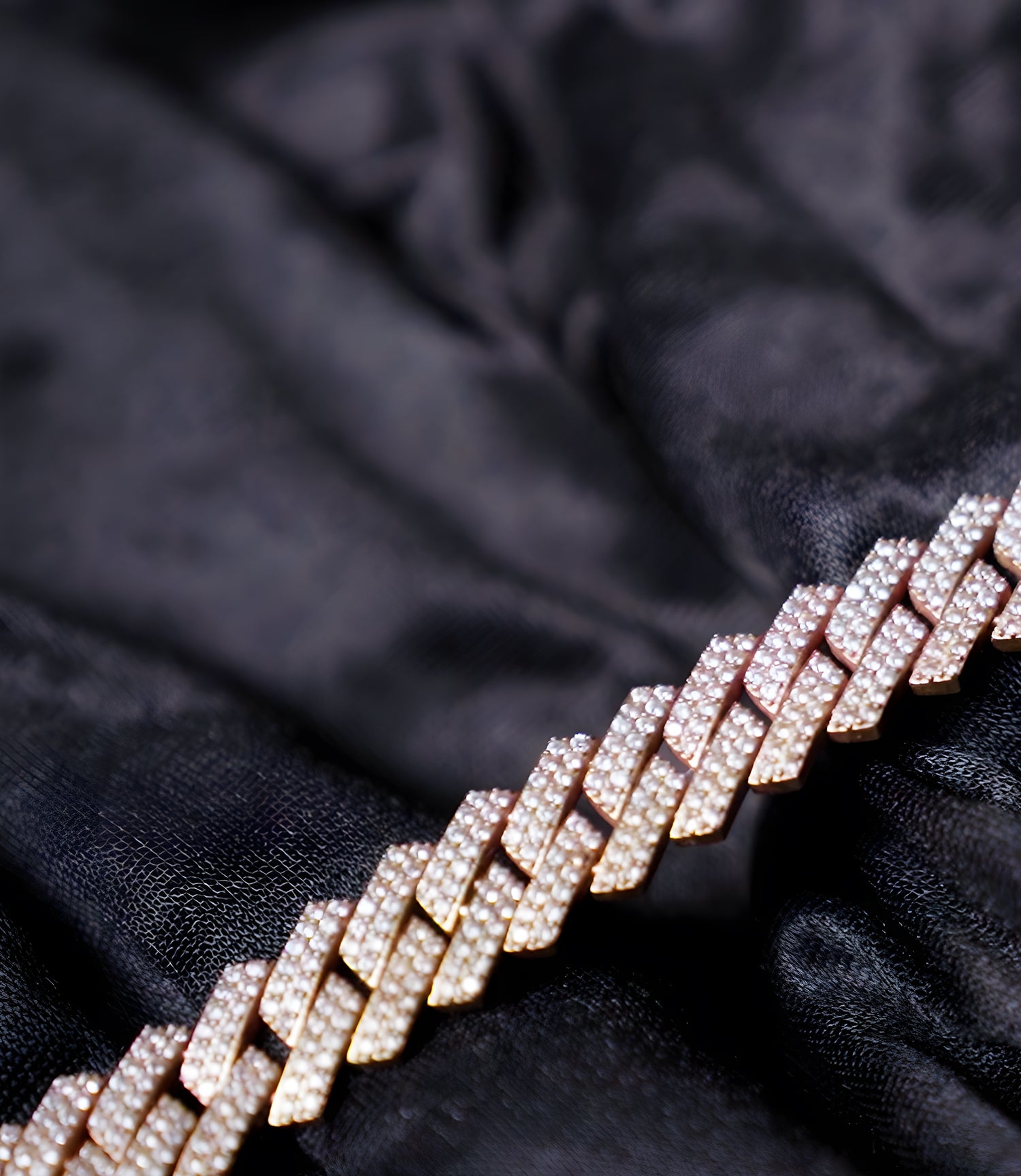 Stone-setting chain jewelry