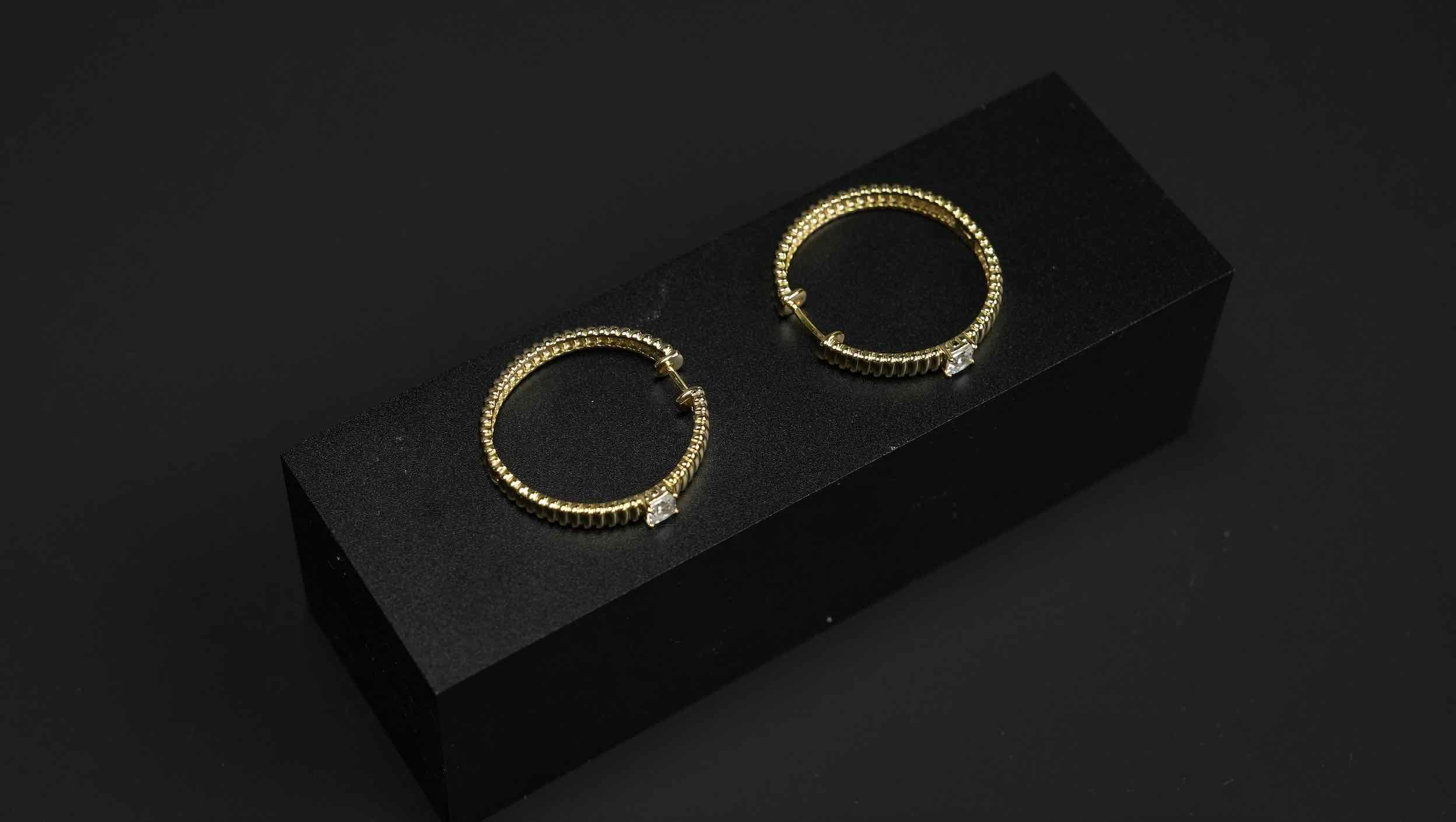 Gold bracelet